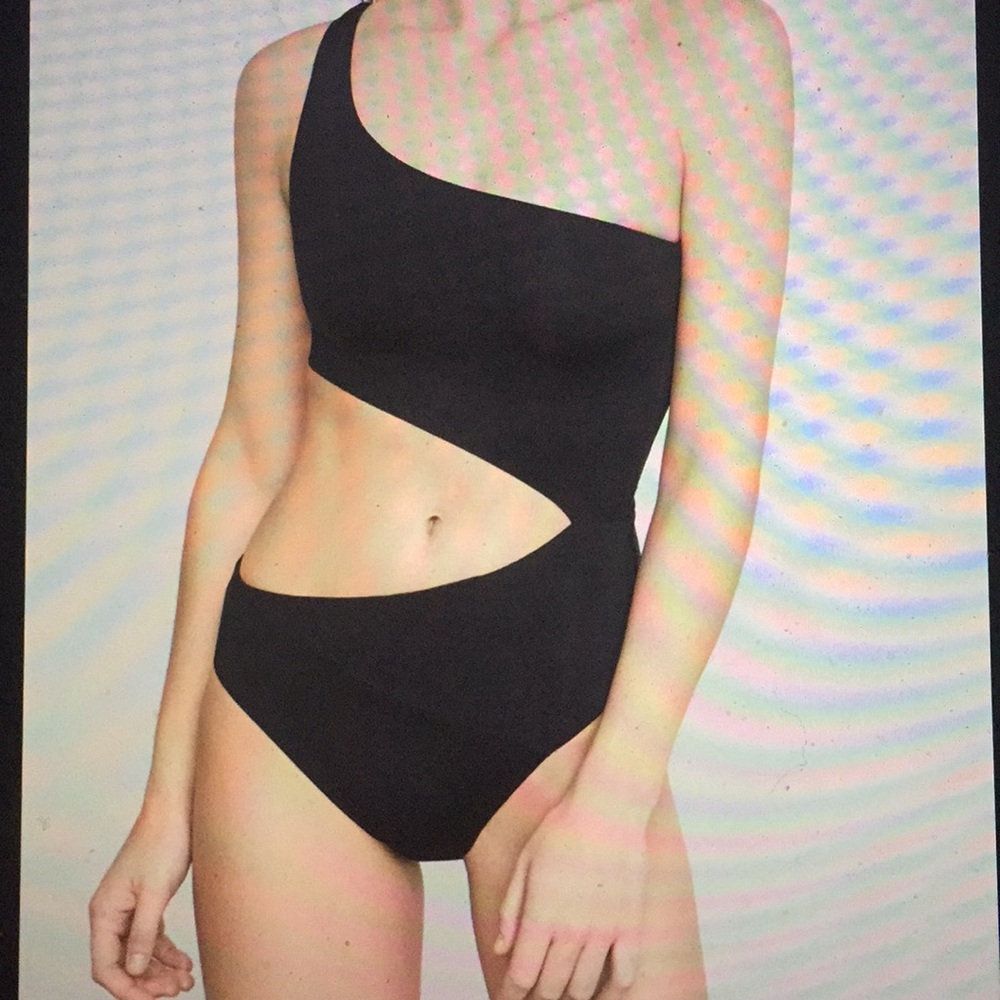 BCBGMAXAZRIA - 1 SHOULDER CUTOUT ONE- PIECE (NWT)